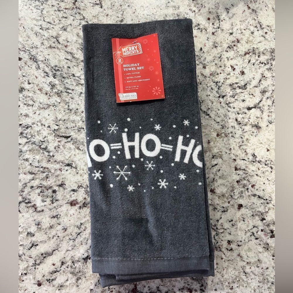 Christmas kitchen towels - new
